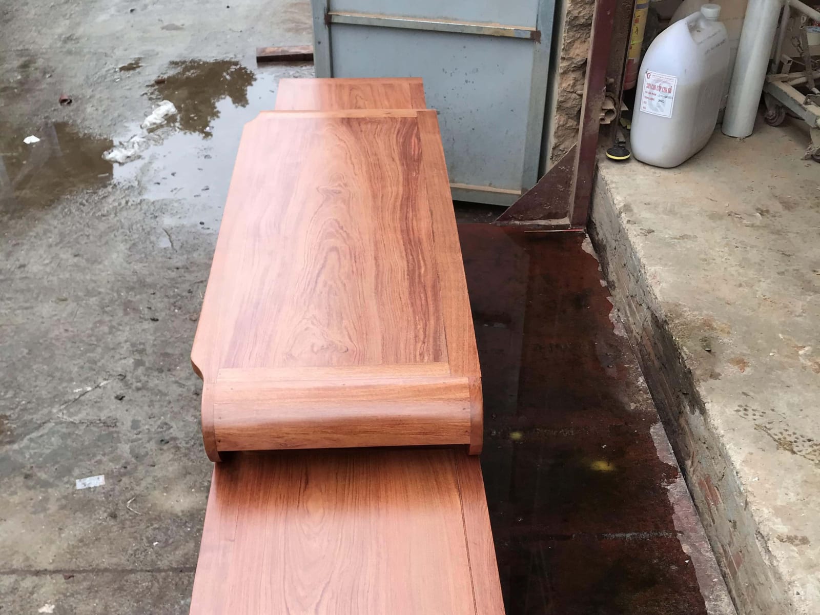 Kệ tivi sừng trâu 2m4 gỗ hương đá cao cấp (Anh Hữu - Hà Nội) 17 mặt kệ khung tranh ván liền