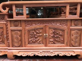 Kệ tivi sừng trâu 2m4 gỗ hương đá cao cấp (Anh Hữu - Hà Nội) 12 mặt cánh tủ đục tranh tứ quý