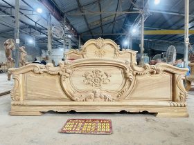 Mẫu giường hoàng gia gỗ gõ đỏ cao cấp 15 đuôi giường đục hoa lá tây