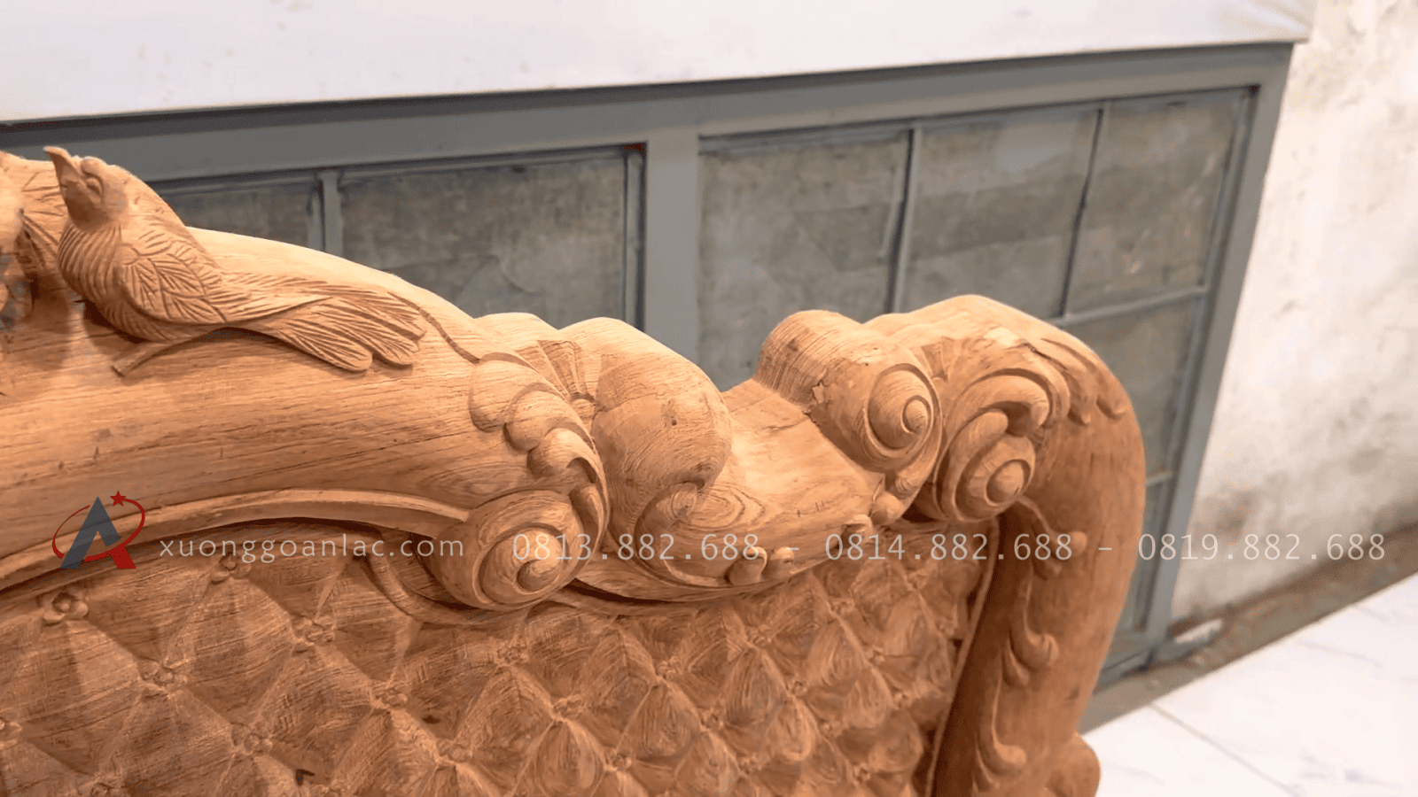 Mẫu giường hồng trĩ gỗ hương đá (mộc thô) 22 chương giường dày 10p