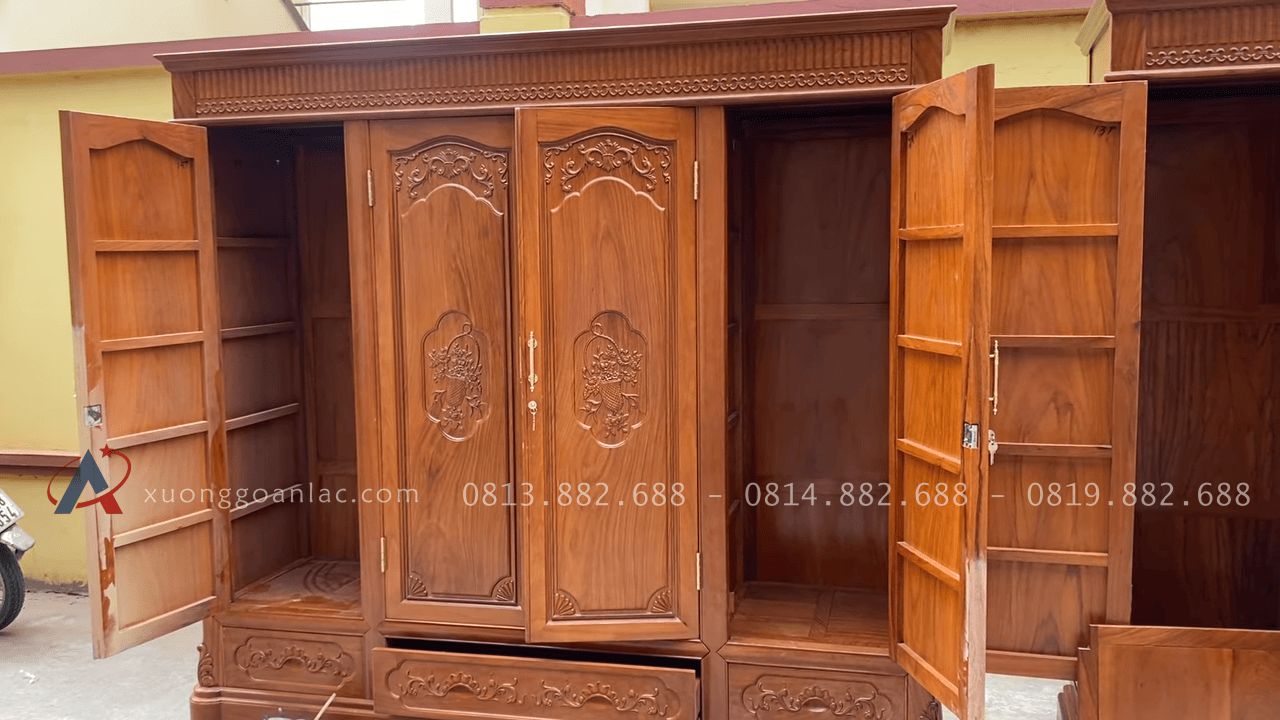 Mẫu tủ áo 4 cánh gỗ gõ đỏ hàng víp 18 tủ quần áo cánh đục hoa lá tây