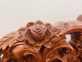 Siêu phẩm bàn ghế hoàng gia nguyên khối 10 món gỗ hương đá (Anh Sâm - Cao Bằng) 28 họa tiết hoa hồng trên chương đoản