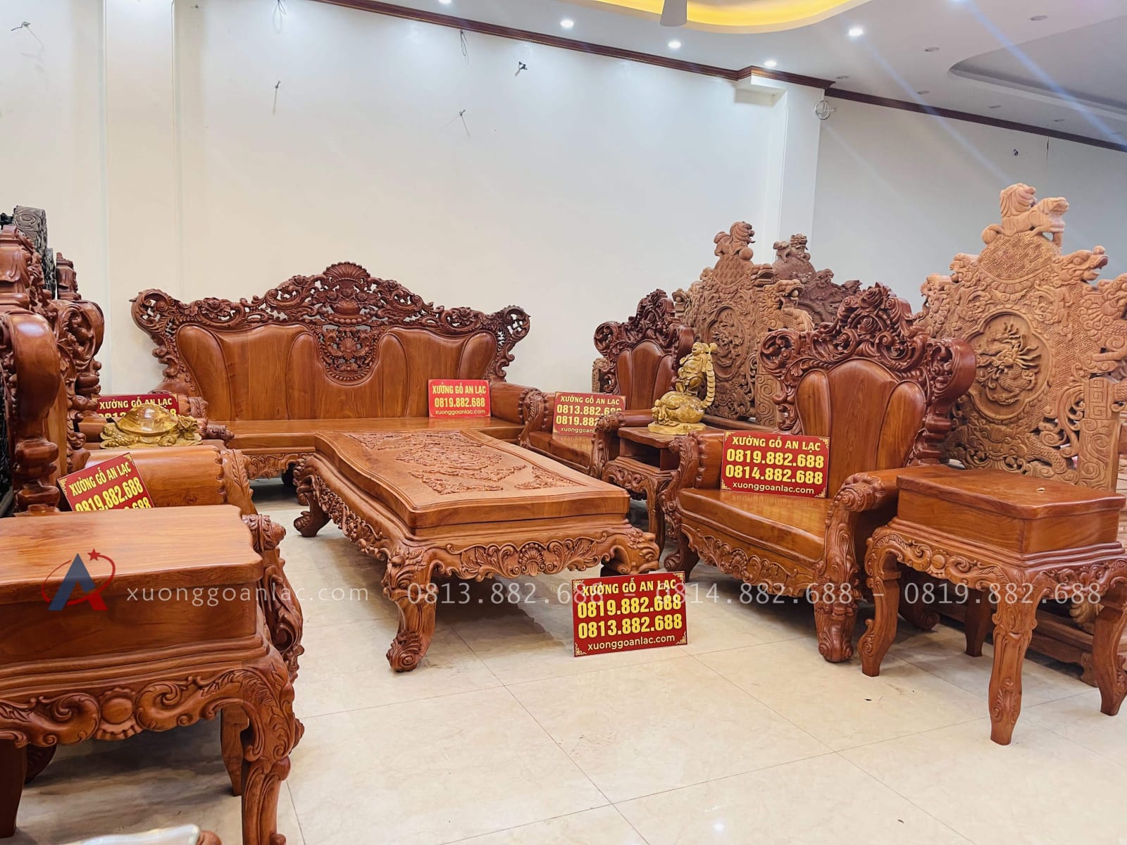 Siêu phẩm bàn ghế hoàng gia nguyên khối 10 món gỗ hương đá (Anh Sâm - Cao Bằng) 38 bộ bàn ghế hoàng gia gỗ hương đá