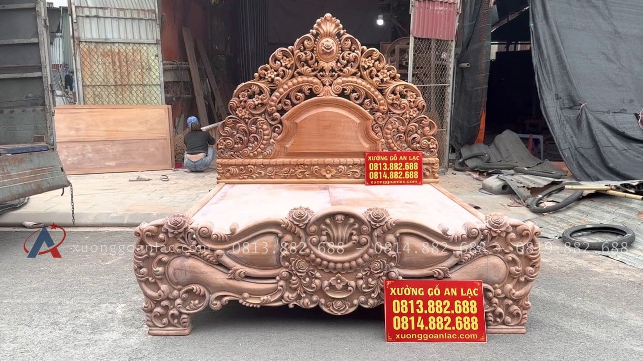 Siêu phẩm giường ngủ louis nguyên khối 14 siêu phẩm giường ngủ louis hoàng gia nguyên khối gỗ gõ đỏ