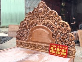 Siêu phẩm giường ngủ louis nguyên khối 10 chương giường dày 10p đục hoa lá tây