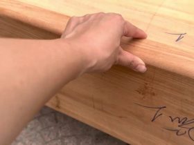 Mộc giường hoàng gia hoa 4 cánh gỗ gõ đỏ 16 vai giường dày 5p