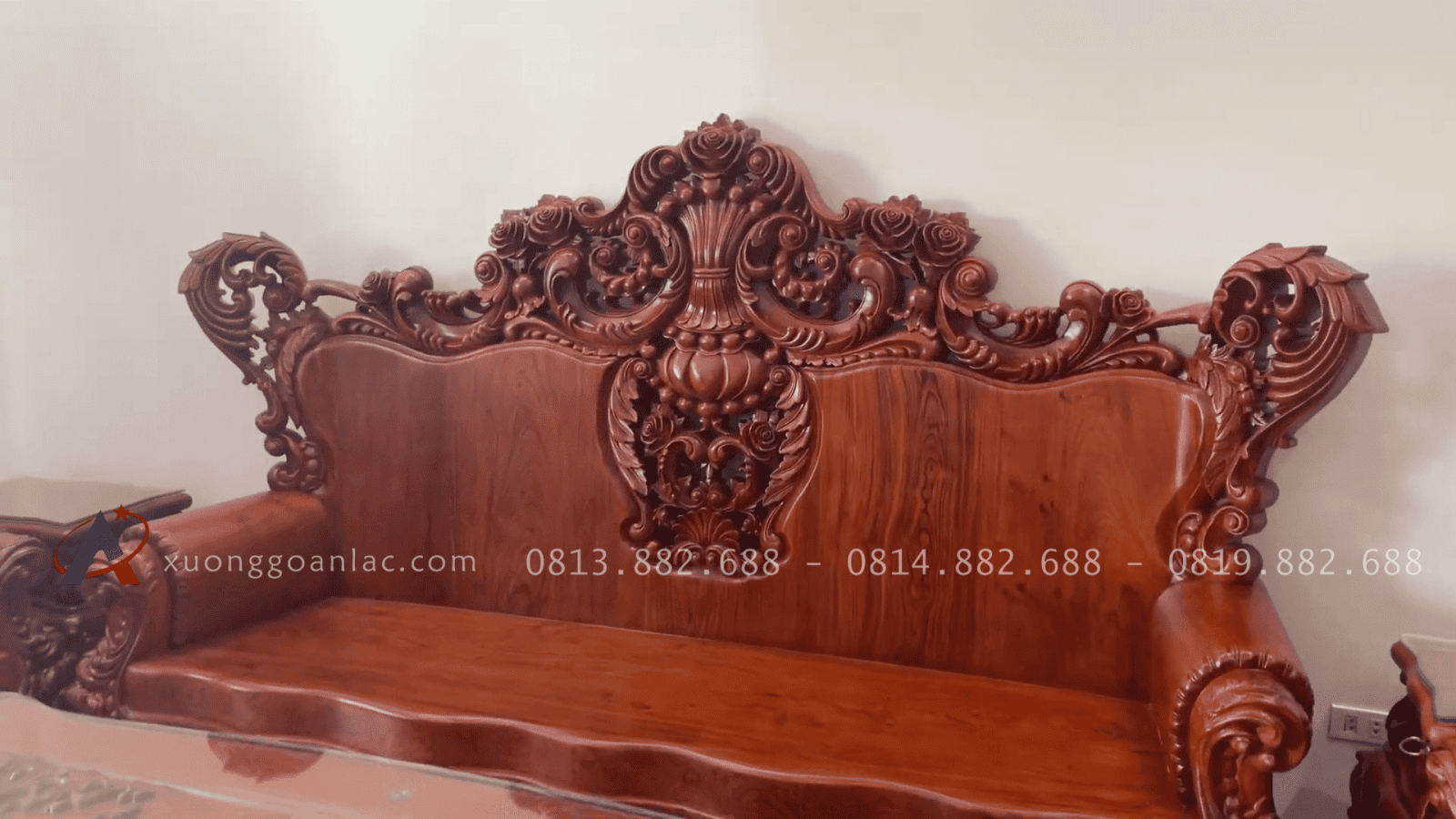 Bàn ghế Hoàng gia nguyên khối hàng vách tựa lưng liền nguyên khối gỗ hương đá (Anh Thủy - Ninh Bình) 14 Đoản dài louis hoàng gia tân cổ điển