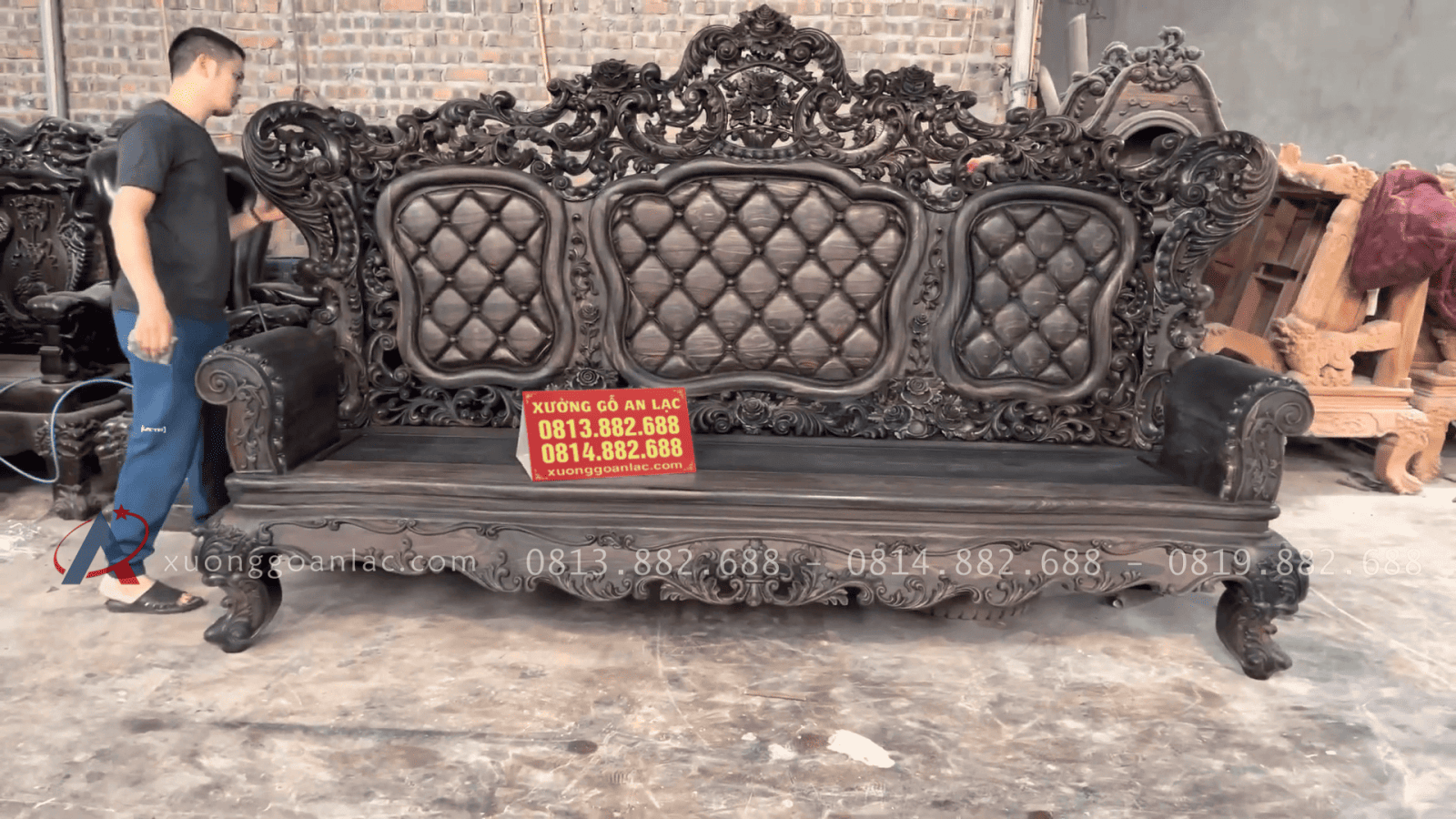 Bàn giao bộ bàn ghế hoàng gia tân cổ điển gỗ mun hoa Lào 8 món cho Chú Nhiệm - Nam Định 30 mẫu đoản dài louis hoàng gia