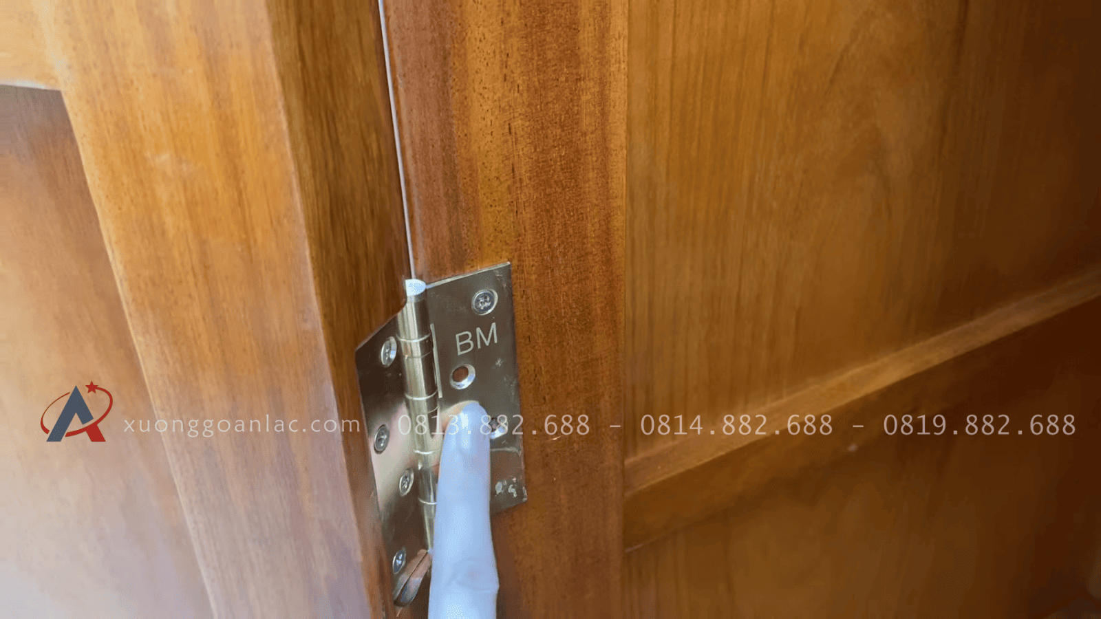 Bộ giường ngủ tủ áo cho phòng ngủ gỗ gõ đỏ 40 tủ quần áo sử dụng bản lề Bm chính hàng