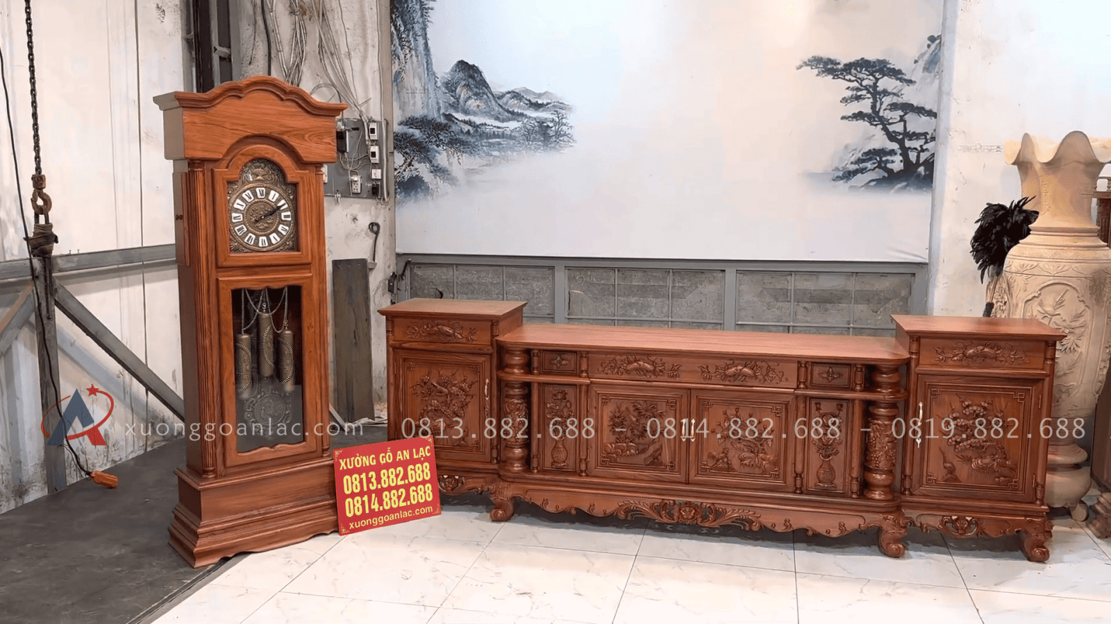 Combo kệ tivi cột nho đục tay dài 2m8 và đồng hồ cây hàng đặt kiểu hiện đại (Chú Hòa - Long Biên) 24 combo kệ tivi cột nho đục tay và đồng hồ cây hiện đại