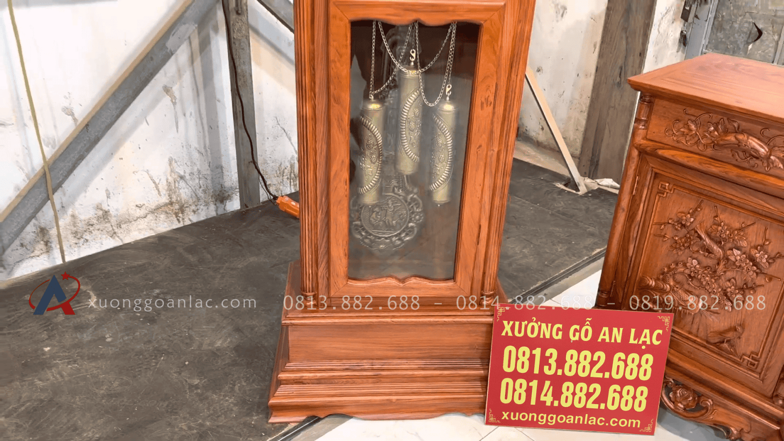 Combo kệ tivi cột nho đục tay dài 2m8 và đồng hồ cây hàng đặt kiểu hiện đại (Chú Hòa - Long Biên) 34 mẫu đồng hồ phụ kiện đồng sâm