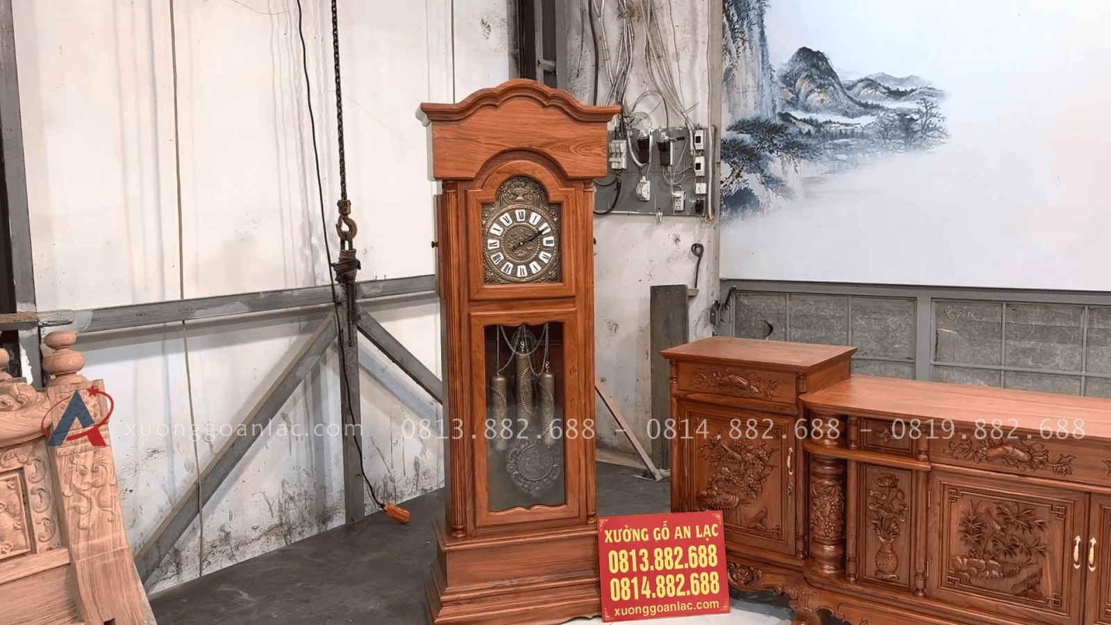 Combo kệ tivi cột nho đục tay dài 2m8 và đồng hồ cây hàng đặt kiểu hiện đại (Chú Hòa - Long Biên) 31 đồng hồ cây mẫu hiện đại