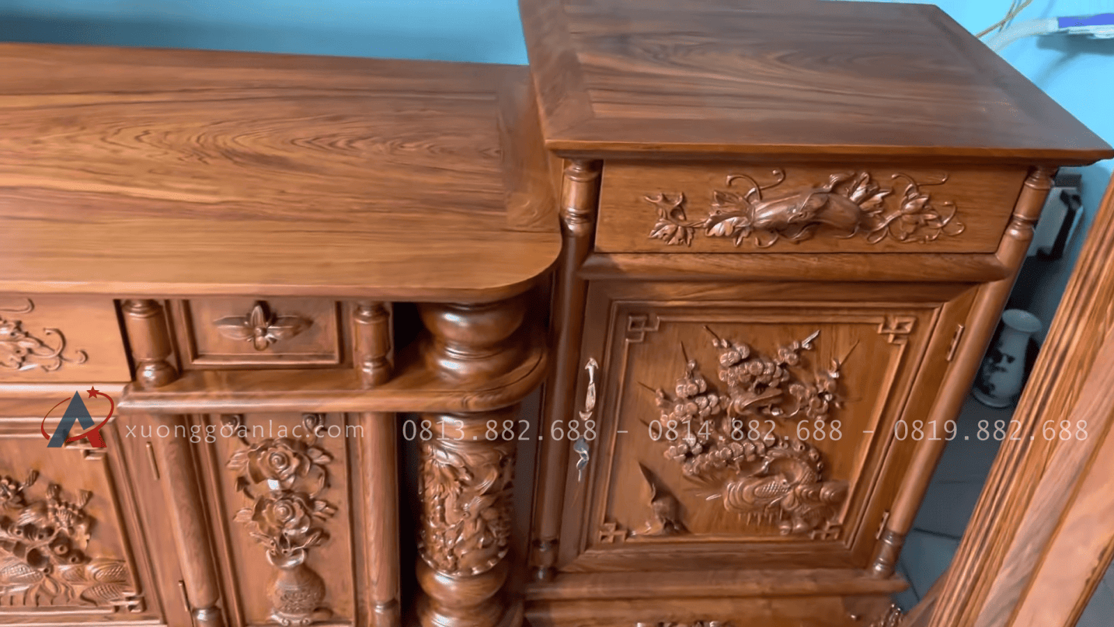 Combo nội thất gỗ hương đá hàng vip cho gia đình cô Hương ở Ninh Bình 3 kệ tivi gỗ hương đá