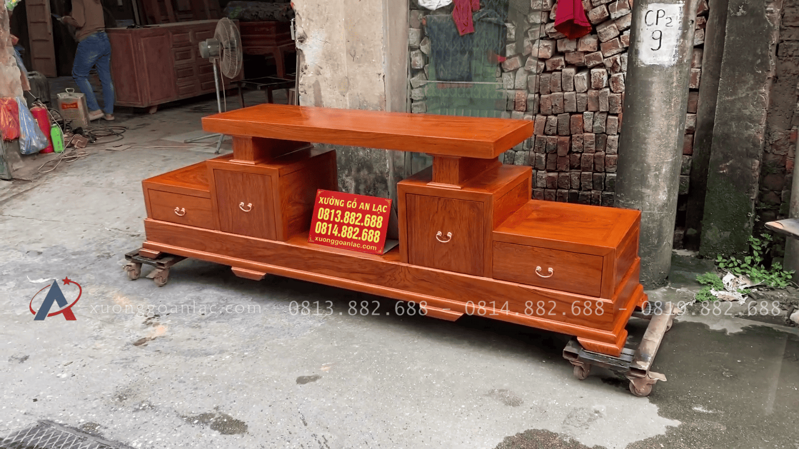Combo sofa đùi gà full đệm da và kệ tivi giả nguyên khối gỗ hương đá vip (Anh Mạnh - Nam Định) 34 Mẫu kệ giả nguyên khối rộng rãi có 4 ngăn keo để đồ