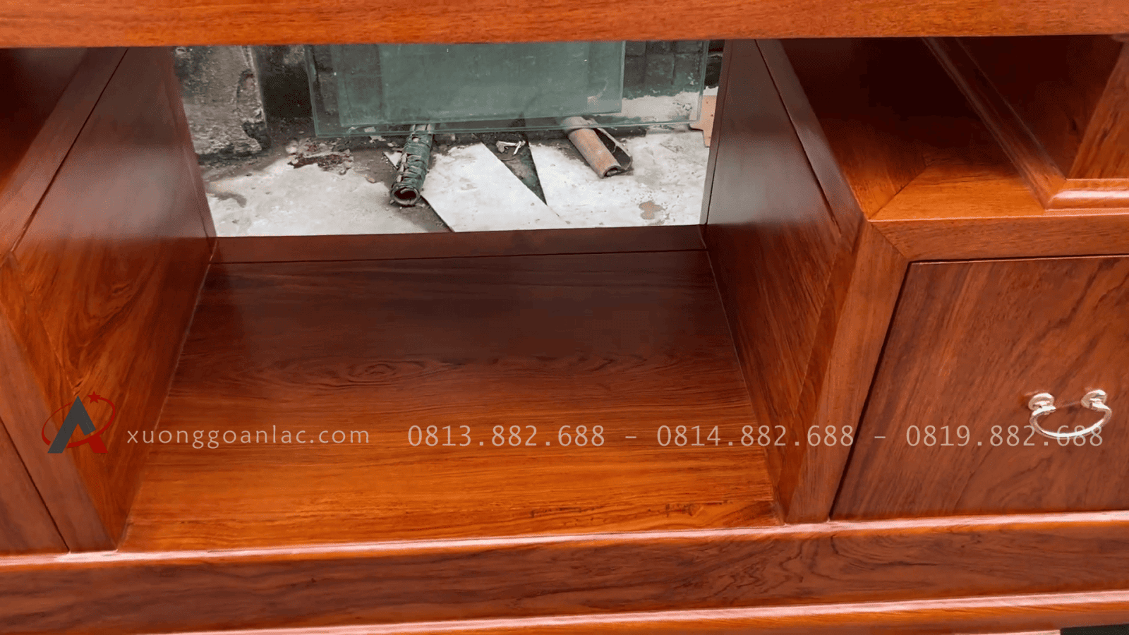 Combo sofa đùi gà full đệm da và kệ tivi giả nguyên khối gỗ hương đá vip (Anh Mạnh - Nam Định) 35 hốc giữa để nguyên tạo khu vực để âm ly