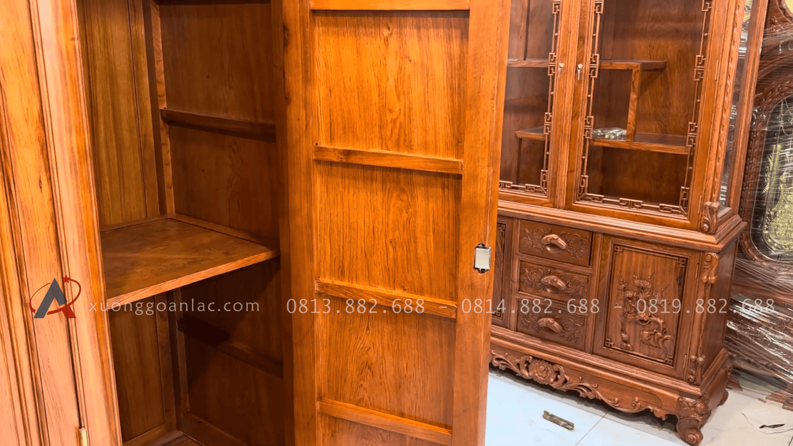 Tủ quần áo 3 buồng 4 cánh gỗ hương đá cao cấp 15 cánh khung tranh dày dặn