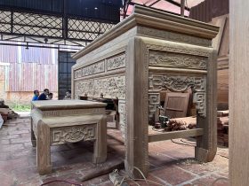 Án gian thờ ngũ phúc 2m17 gỗ gụ Lào chân 14 Anh Hiệp - Nghệ An 14 bộ đôi án gian và bàn cơm