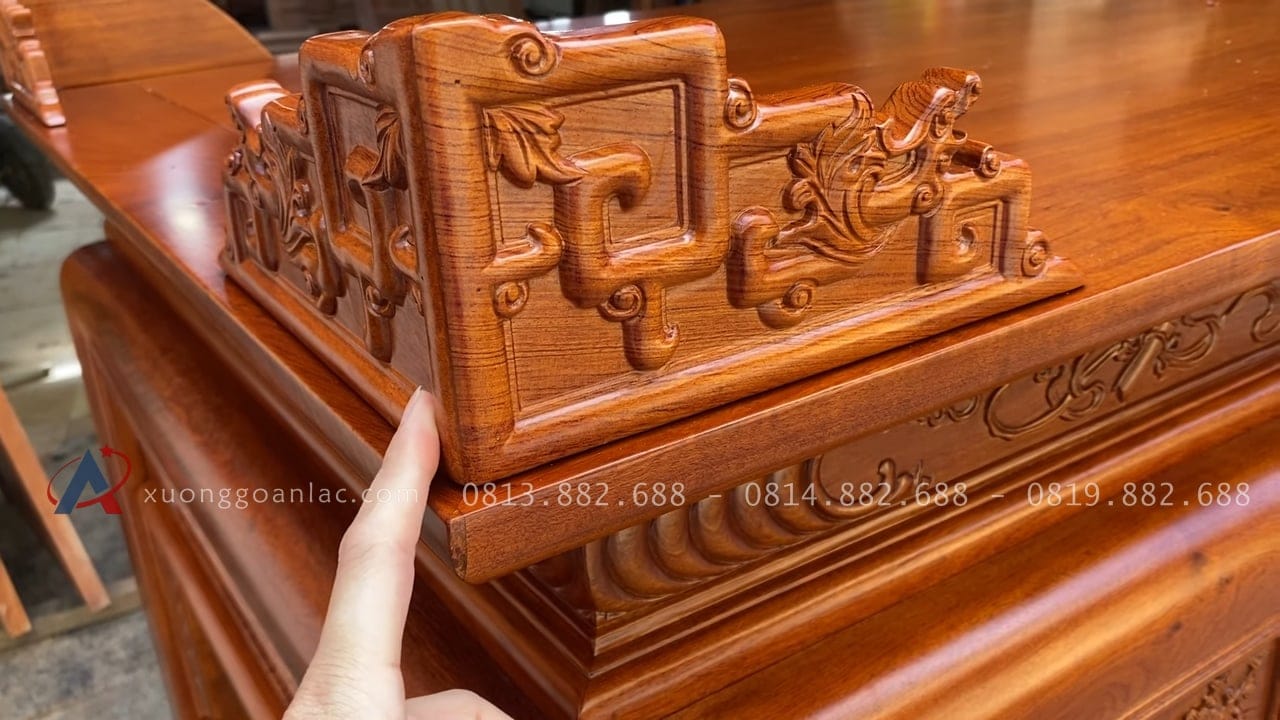 Án gian thờ mẫu như ý 1m97 chân 14 giao Hà Tĩnh 6 chặn góc đục tỉa tinh xảo