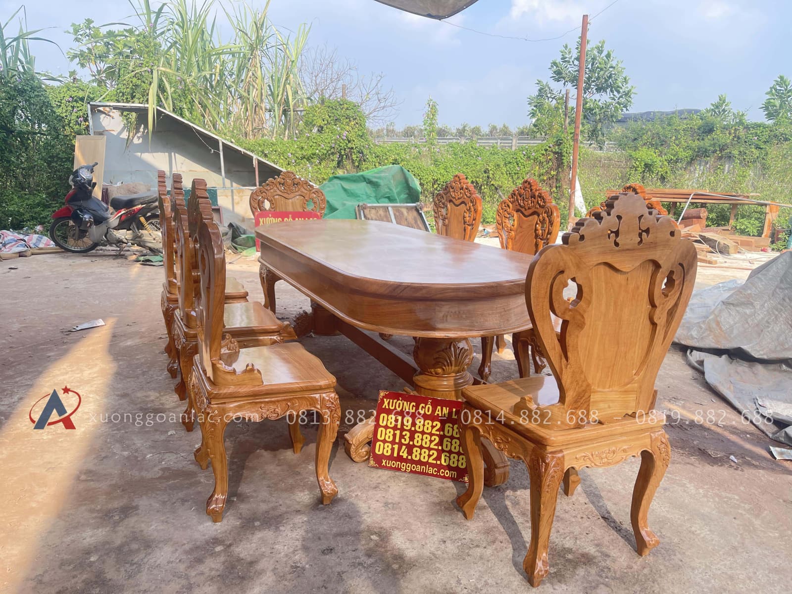 Bộ bàn ăn bầu dục và 8 ghế louis ngọc mặt trời gỗ gõ đỏ cao cấp (Anh Khiêm, Đà Nẵng) 18 bàn ăn bầu dục 8 ghế gỗ gõ đỏ
