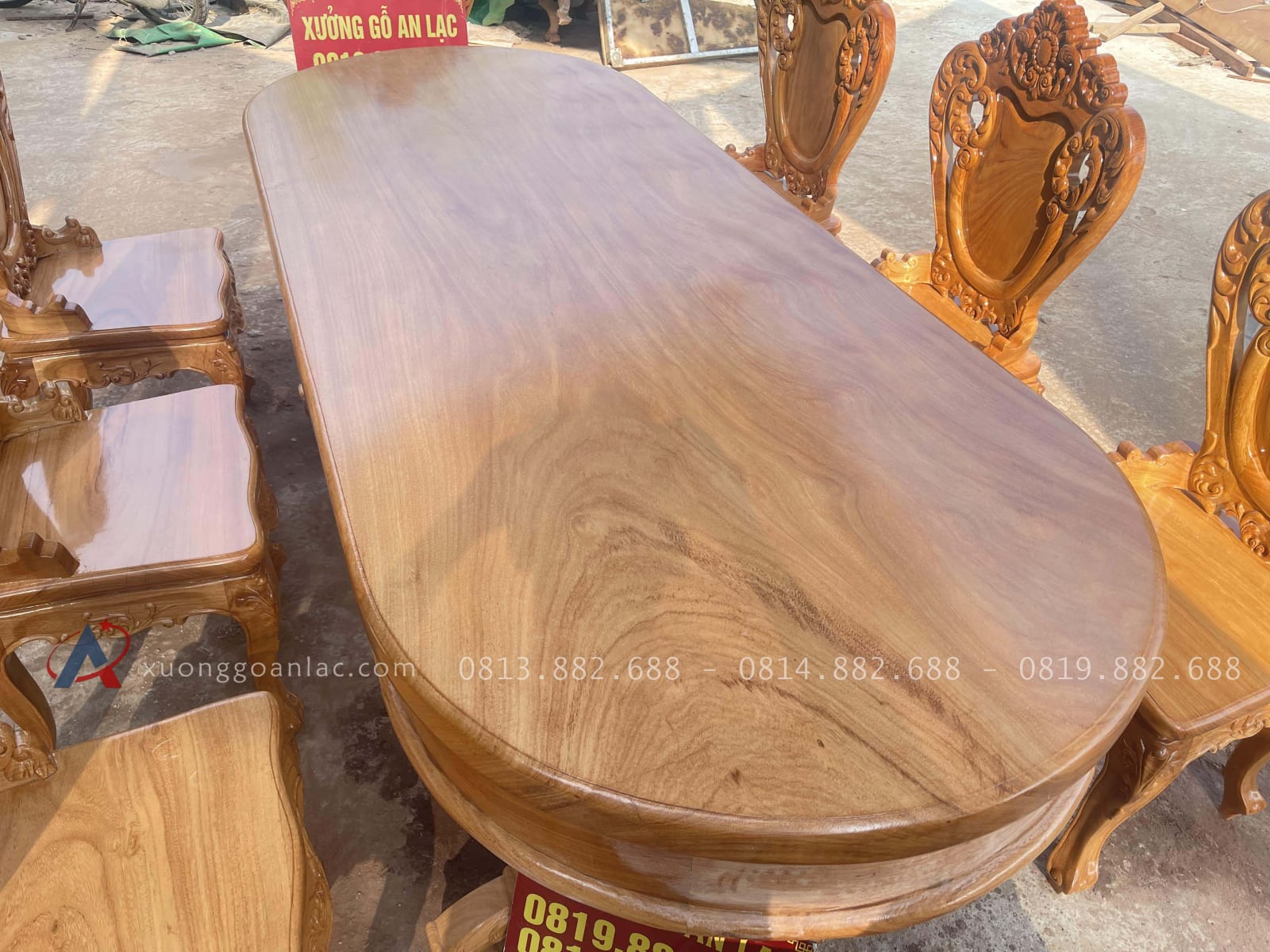 Bộ bàn ăn bầu dục và 8 ghế louis ngọc mặt trời gỗ gõ đỏ cao cấp (Anh Khiêm, Đà Nẵng) 20 mẫu bàn ăn bầy dục gỗ gõ đỏ