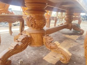 Bộ bàn ăn bầu dục và 8 ghế louis ngọc mặt trời gỗ gõ đỏ cao cấp (Anh Khiêm, Đà Nẵng) 12 hệ chân trụ dày 25cm