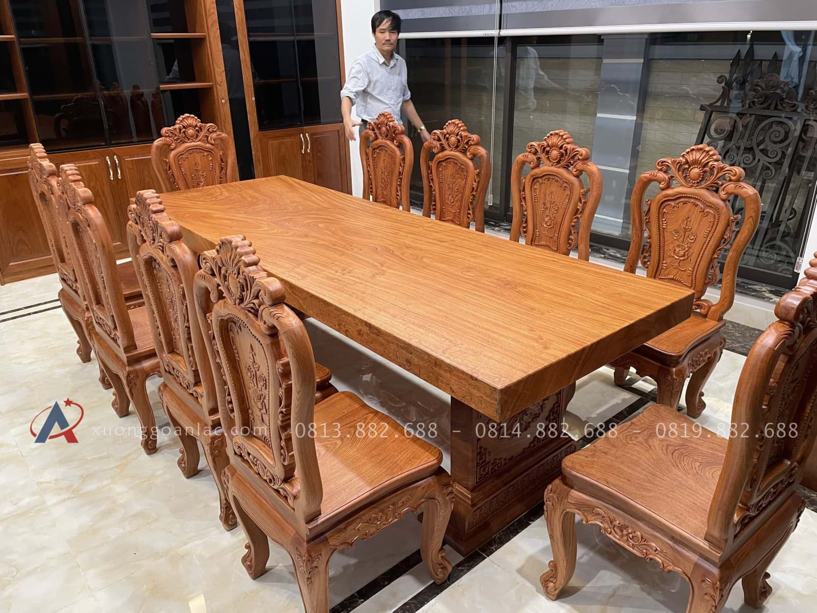 Bàn ăn nguyên khối 10 ghế hồng hạt gỗ hương đá siêu vip (Anh Hồng, Hà Nội) 44 mẫu bàn ăn louis hoàng gia