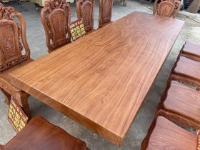 Bàn ăn nguyên khối 10 ghế hồng hạt gỗ hương đá siêu vip (Anh Hồng, Hà Nội) 20 mặt bàn gỗ hương đá
