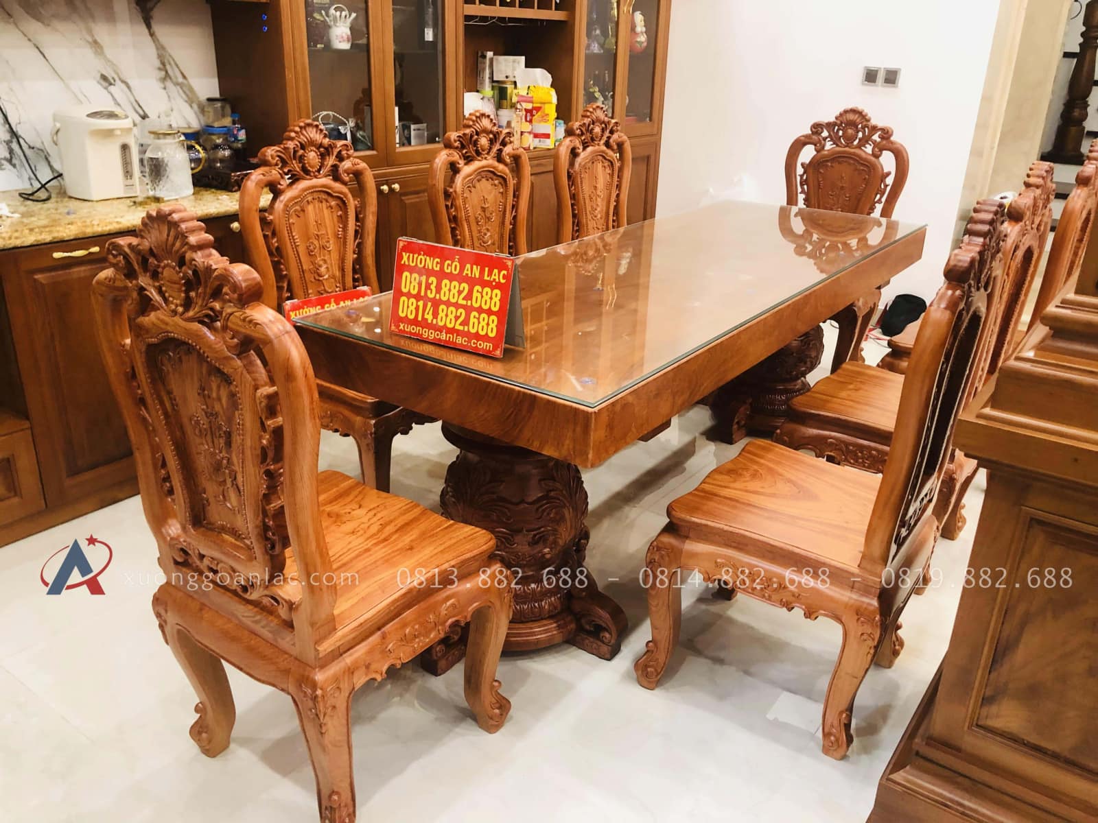 Bộ bàn ăn nguyên khối 8 ghế hồng hạt đục hai mặt gỗ hương đá cao cấp (Anh Đài, Bắc Ninh) 23 bàn ăn gỗ hương đá cao cấp