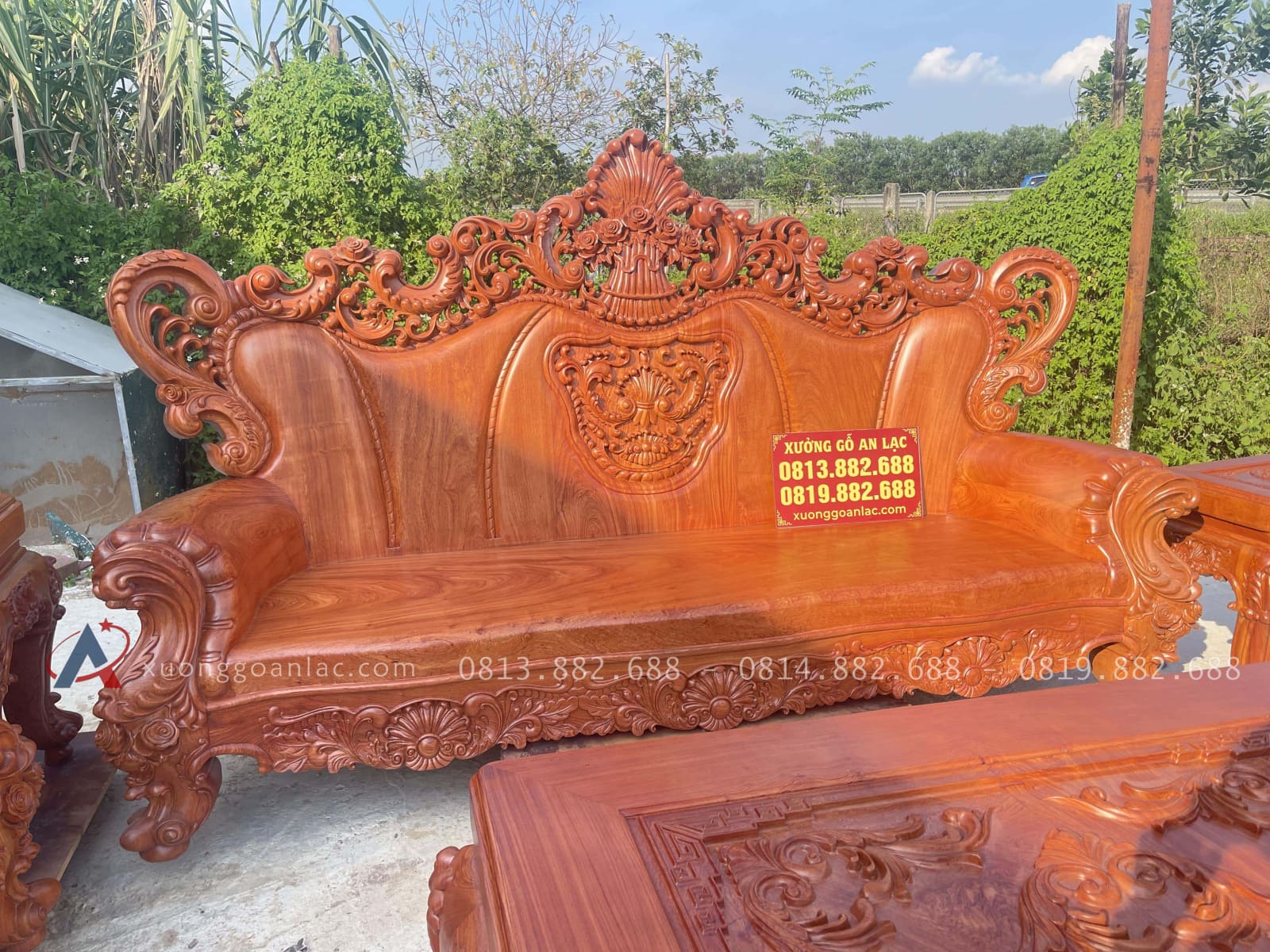 Bộ bàn ghế hoàng gia nguyên khối 10 món gỗ hương đá cao cấp 33 đoản dài louis hoàng gia