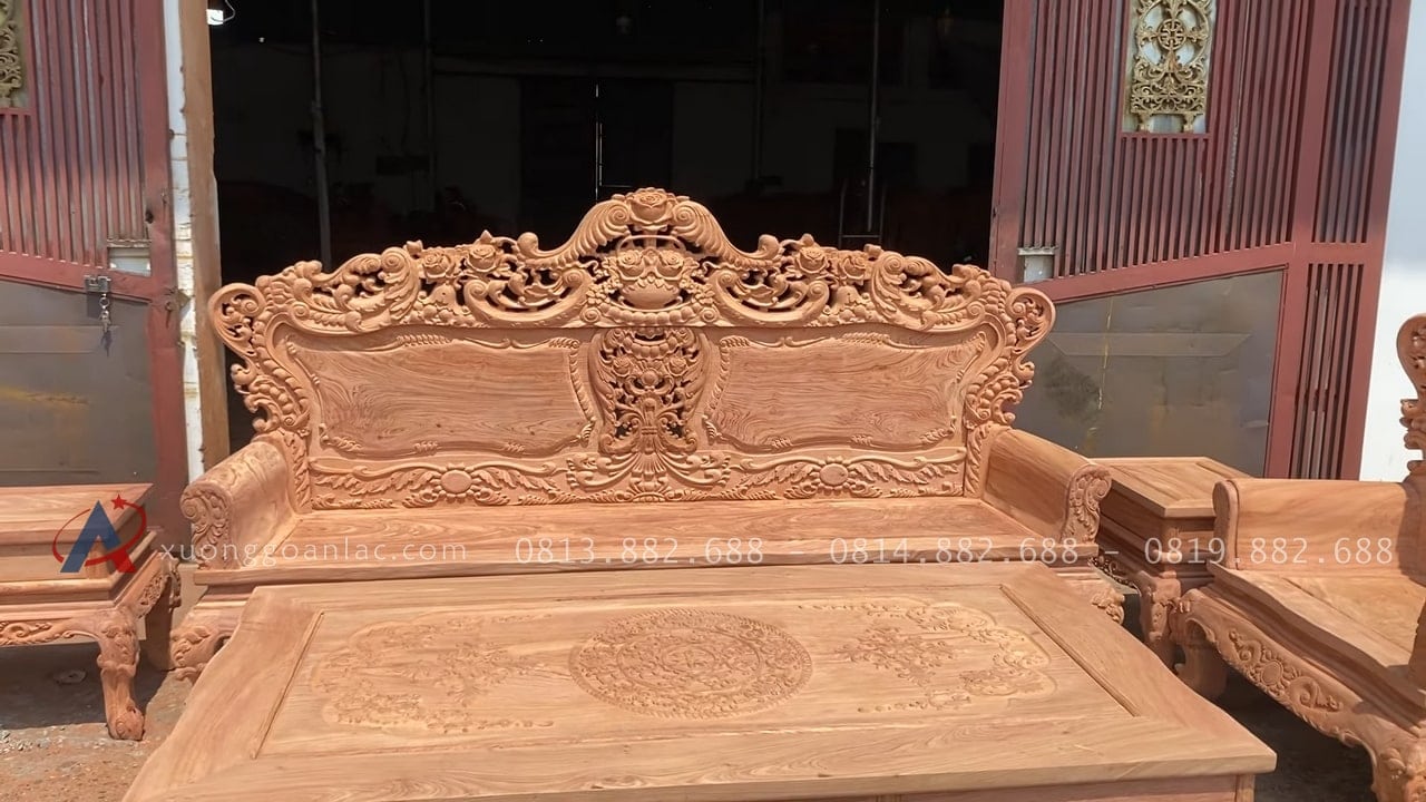 Bản mộc thô bộ louis hoàng gia gỗ hương 8 món chân 12 hàng vip 30 đoản dài và bàn trà gỗ hương đá