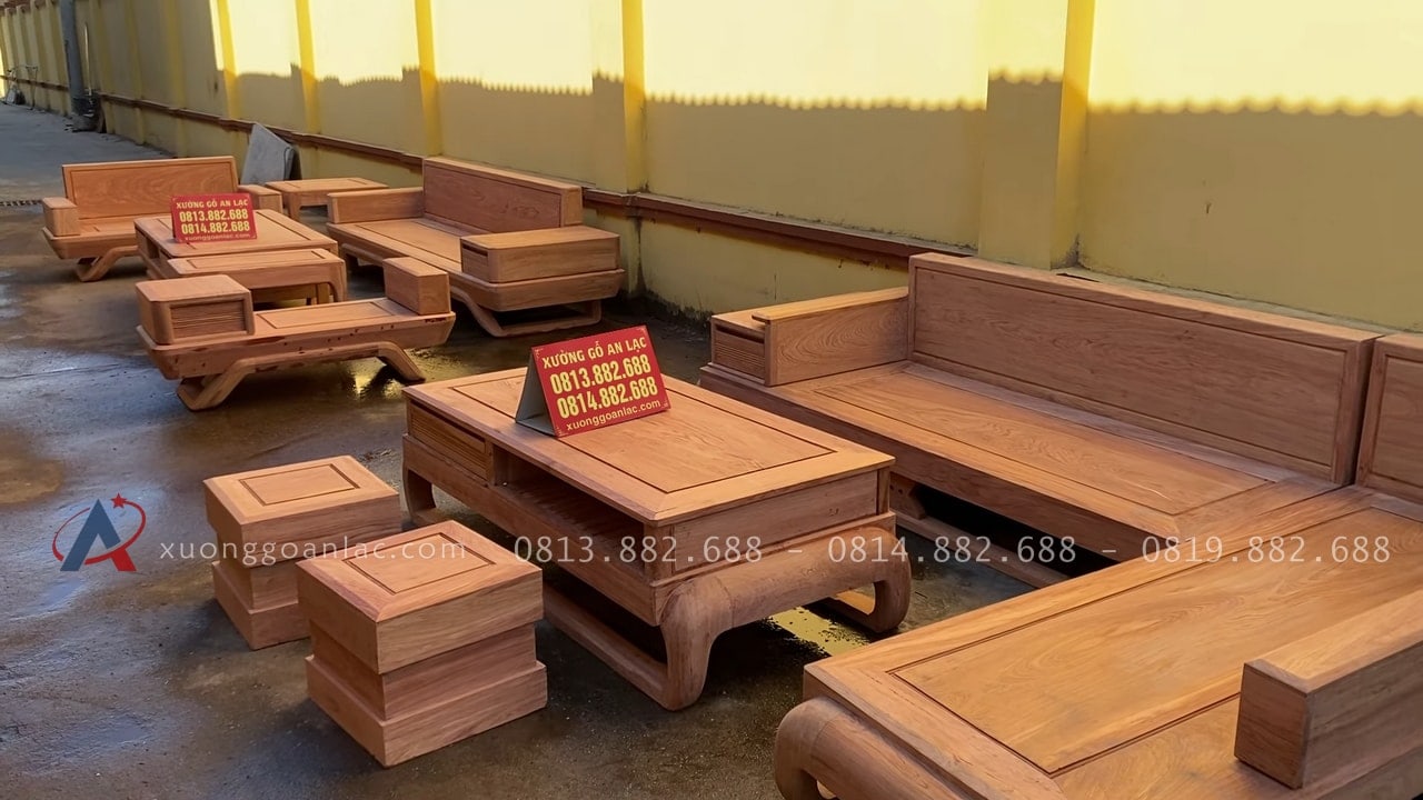 Cận cảnh bản mộc thô 2 bộ sofa chân chéo và chân đùi gà gỗ hương đá cao cấp 42 bản mộc hai bộ sofa chân chéo và chân đùi gà gỗ hương đá