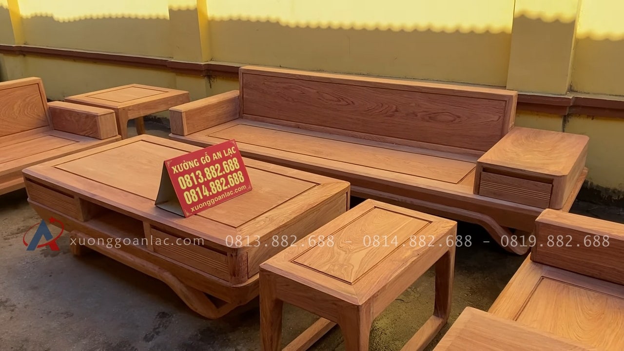 Cận cảnh bản mộc thô 2 bộ sofa chân chéo và chân đùi gà gỗ hương đá cao cấp 54 bản mộc của bộ sofa gỗ hương đá
