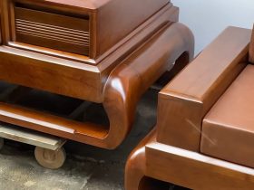 cận cảnh phần tay tab ngăn kéo