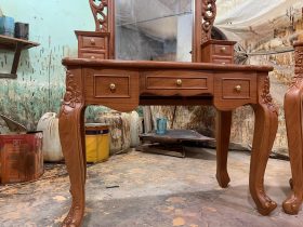 Combo bàn phấn hàng đặt riêng gỗ hương đá 11 Thân bàn có các ngăn kéo để đồ
