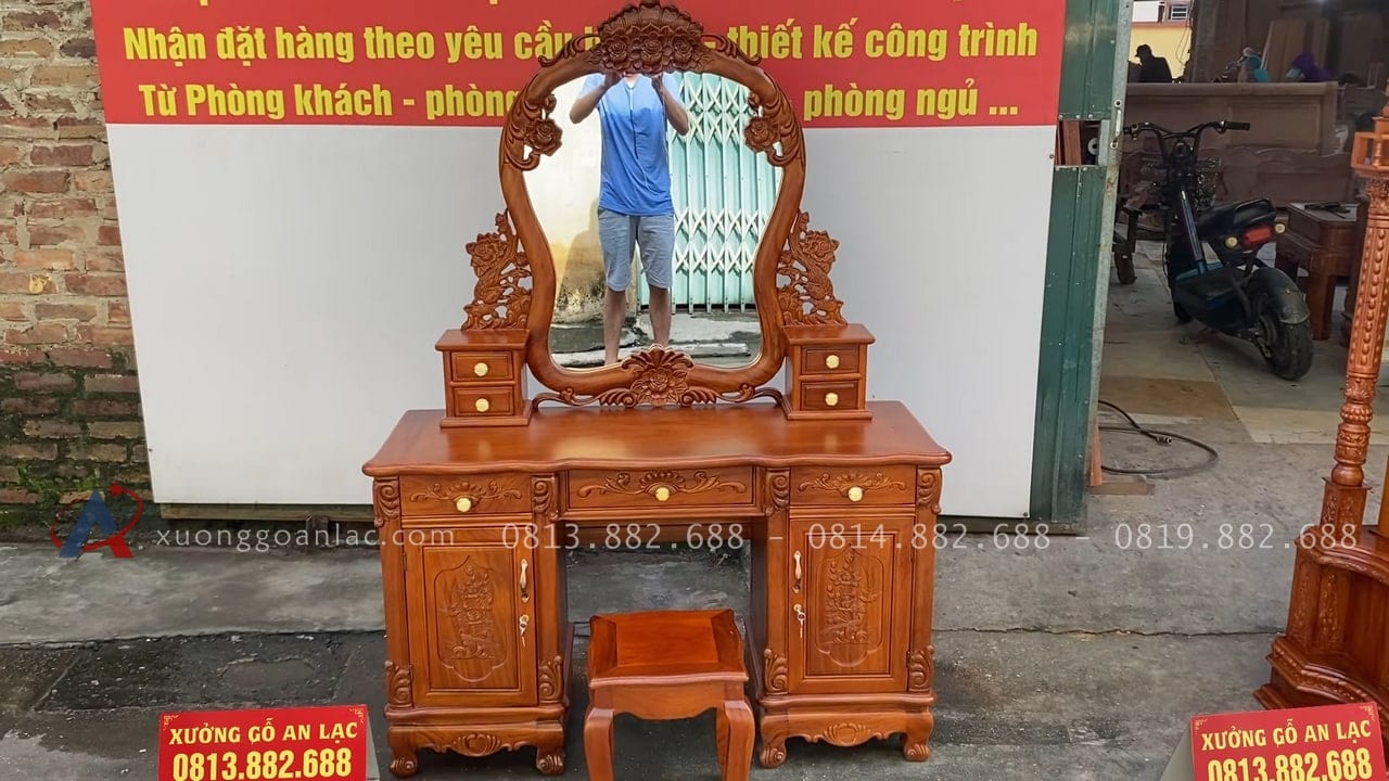 Combo bàn phấn hoa hồng và đồng hồ tứ trụ vát gỗ hương đá cao cấp 34 combo bàn phấn hoa hồng và đồng hồ tứ trụ vát gỗ hương đá