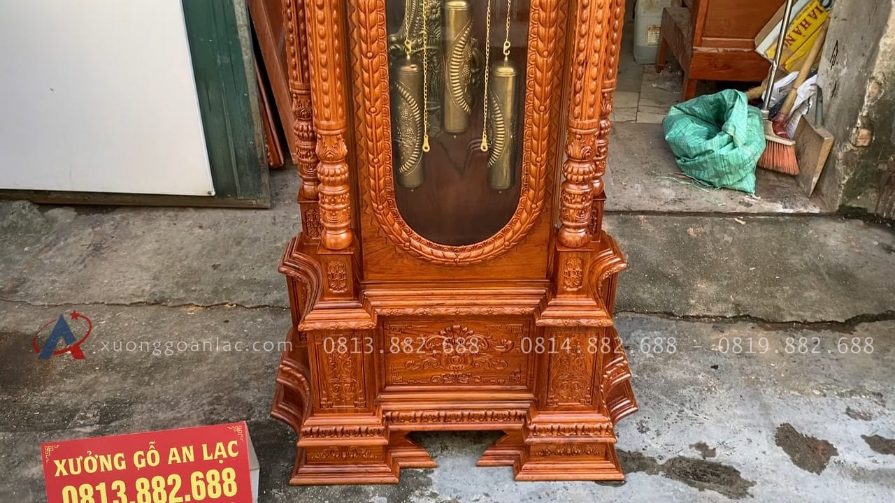 Combo bàn phấn hoa hồng và đồng hồ tứ trụ vát gỗ hương đá cao cấp 42 thân máy rộng rãi đục tỉa họa tiết tinh xảo