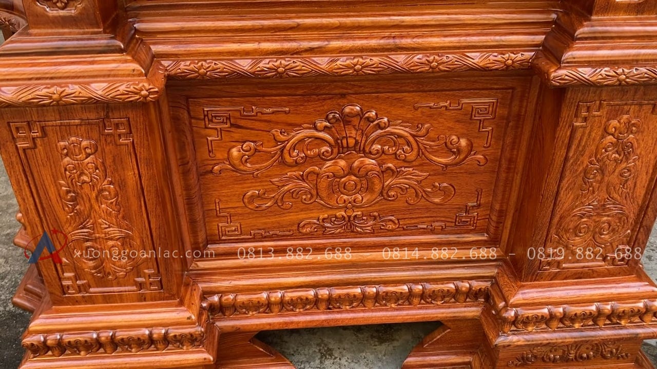 Combo bàn phấn hoa hồng và đồng hồ tứ trụ vát gỗ hương đá cao cấp 45 cận cảnh họa tiết hoa lá tây