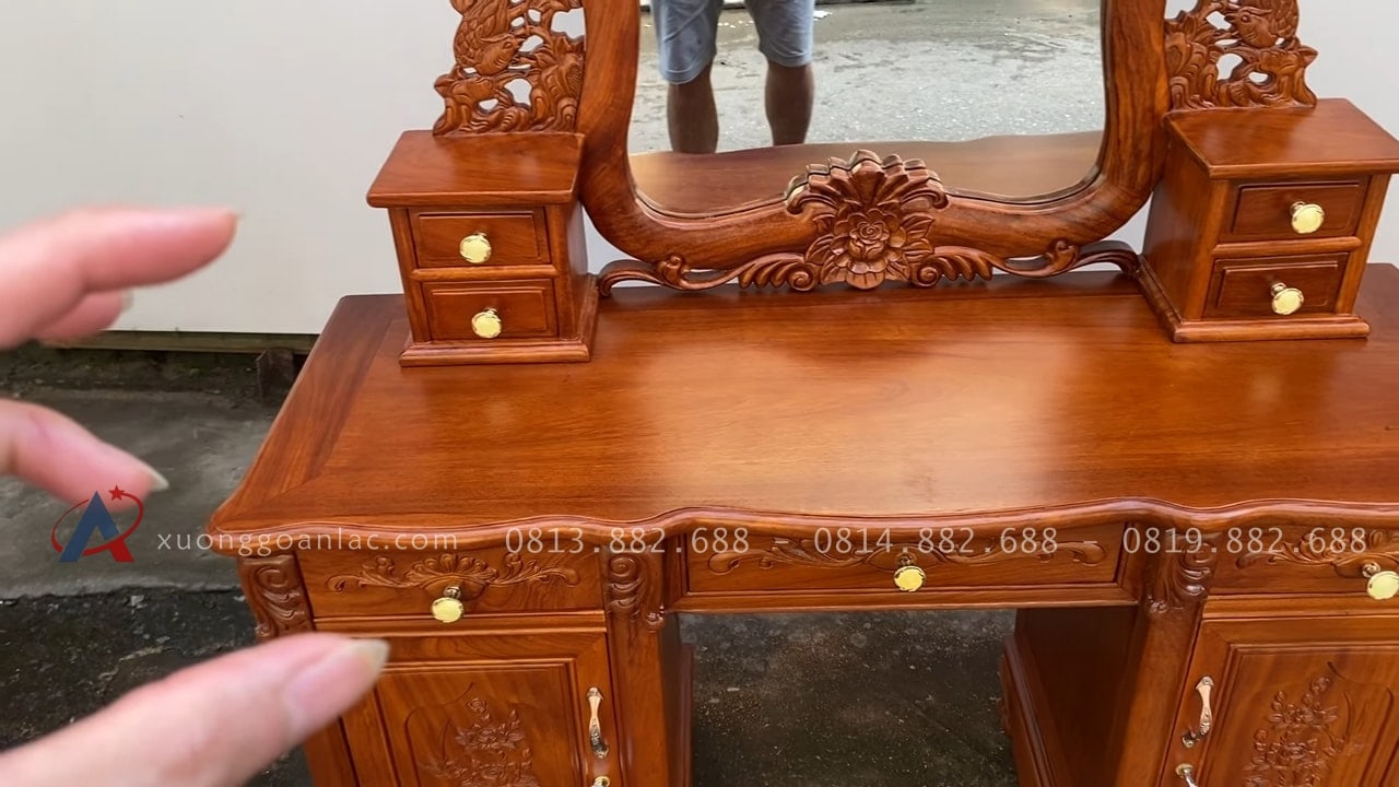 Combo bàn phấn hoa hồng và đồng hồ tứ trụ vát gỗ hương đá cao cấp 38 mặt bàn khung tranh ván liền tấm