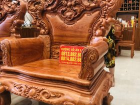 vách ghế đục hoa lá tây tinh xảo