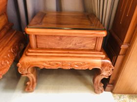 đôn kẹp gỗ hương đá