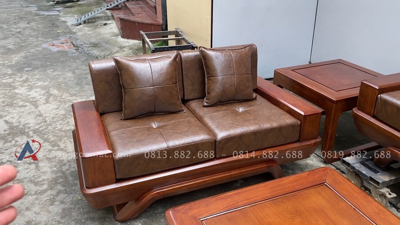 Combo sofa chân vát chéo kèm bộ đệm da Italia cao cấp và bộ bàn ghế ăn sồi hiện đại (Anh Dũng, Đà Nẵng) 49 ghế ngồi kèm đệm da cao cấp