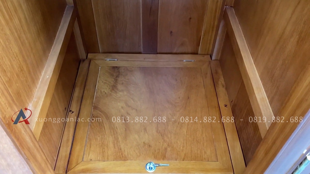 Combo tủ áo và giường ngủ gỗ gõ đỏ hàng đặt dày dặn 61 Trong tủ có thiết kế khoang tủ bí mật