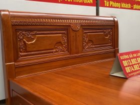 Combo tủ áo và giường ngủ gỗ gõ đỏ hàng đặt dày dặn 26 Đầu giường thiết kế dạng chữ nhật đục họa tiết