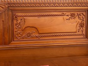 Hoàn thiện giường ngủ chữ x đục hoa dây 14 khung vách đục hoa lá tây