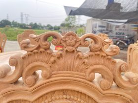 Bộ bàn ăn tròn 10 ghế louis gỗ gõ đỏ cao cấp hàng mộc (Anh Long, Nghệ An) 16 cận cảnh chương ghế hoa lá tây
