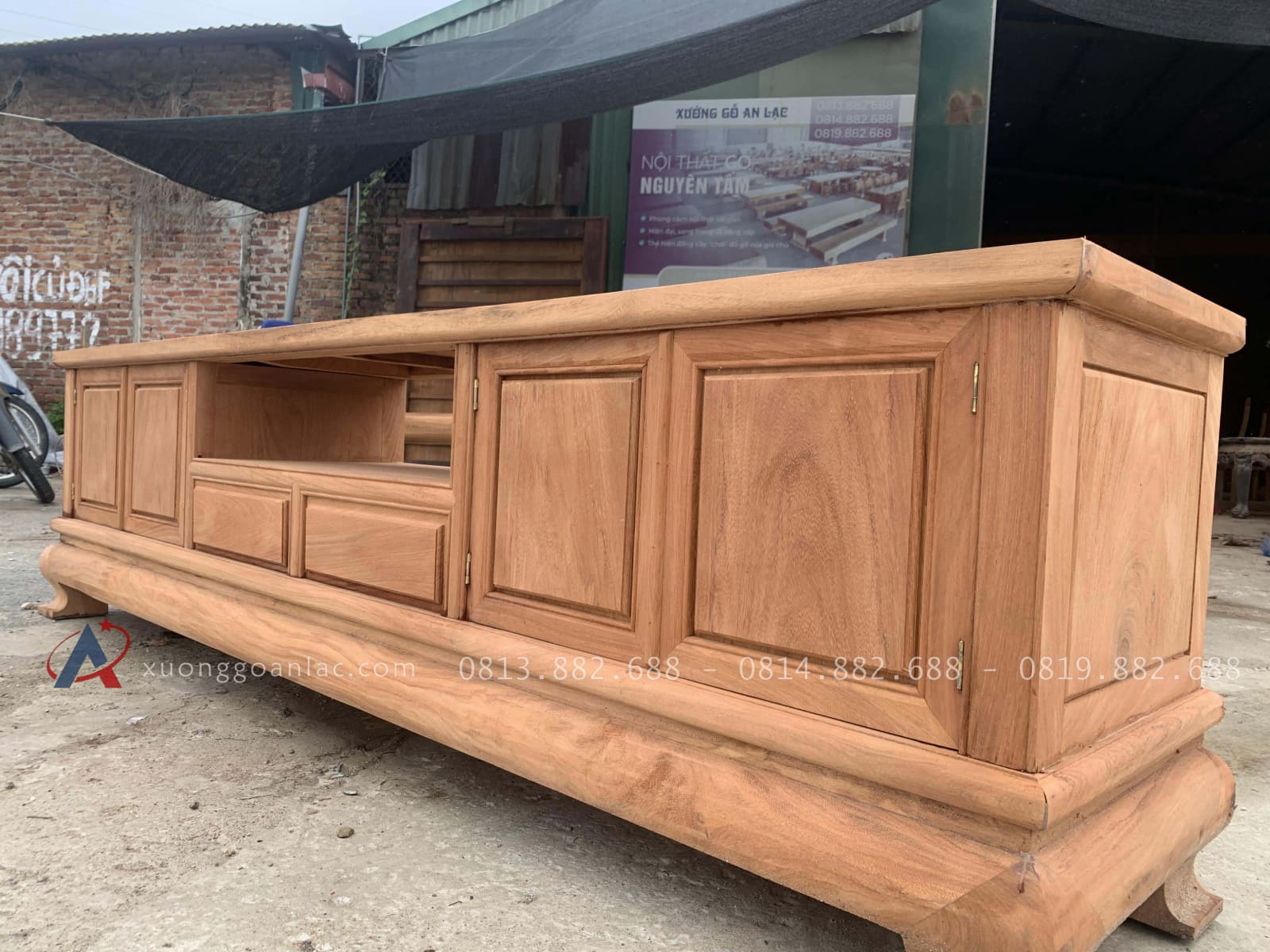Kệ tivi 2m4 hiện đại gỗ gõ đỏ cao cấp (Anh Dũng - Đông Anh) 7 mẫu kệ tivi hiện đại thiết kế rộng rãi