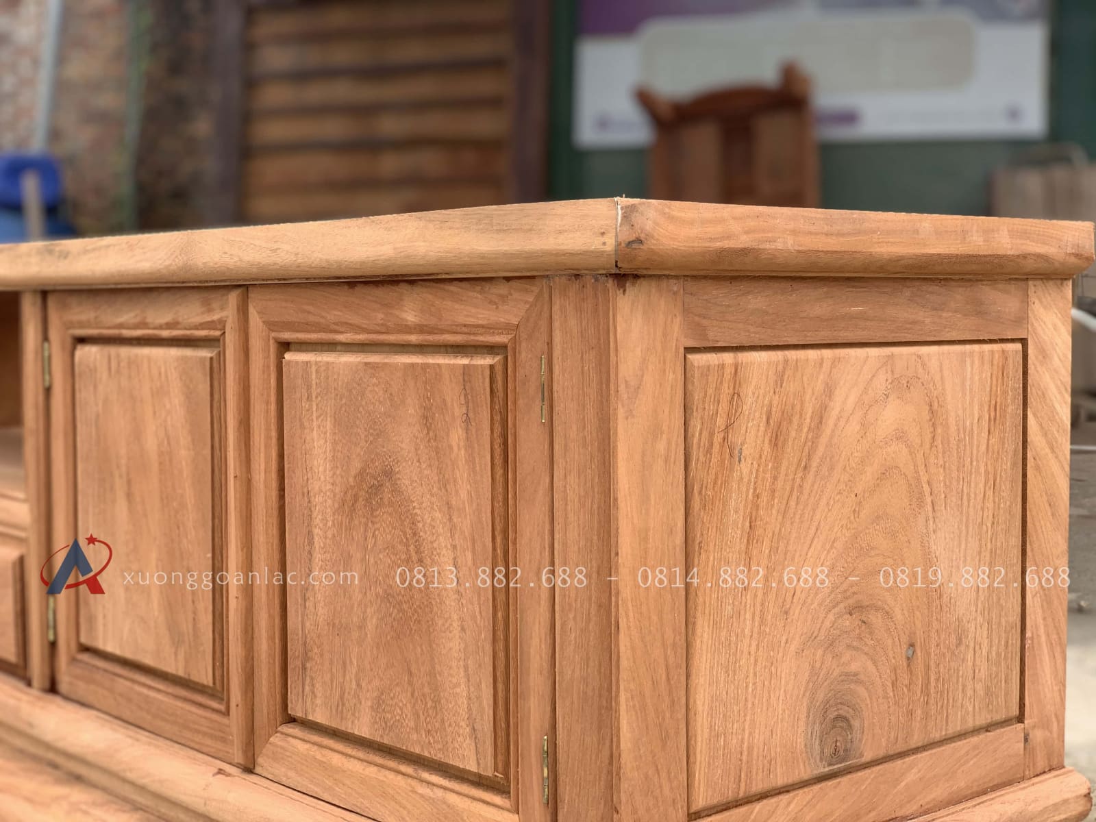 Kệ tivi 2m4 hiện đại gỗ gõ đỏ cao cấp (Anh Dũng - Đông Anh) 8 kệ tivi gỗ gõ đỏ