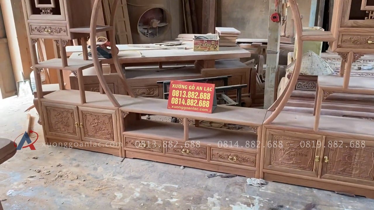 Kệ tivi kết hợp trang trí hệ tủ zíc zắc gỗ hương hàng đặt của anh Bình - Cẩm Giàng, Hải Dương 22 Khu vực trung tâm để tivi