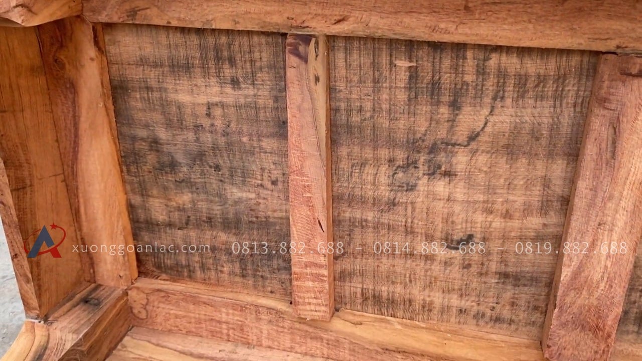 Hình ảnh chân thực bản mộc thô 2 bộ sofa đùi gà gỗ hương đá 19 dưới ghế ngồi có các thang ngang cực chắc chắn