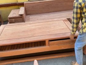 Hình ảnh chân thực bản mộc thô 2 bộ sofa đùi gà gỗ hương đá 28 kết cấu bàn 2 tầng tiện dụng